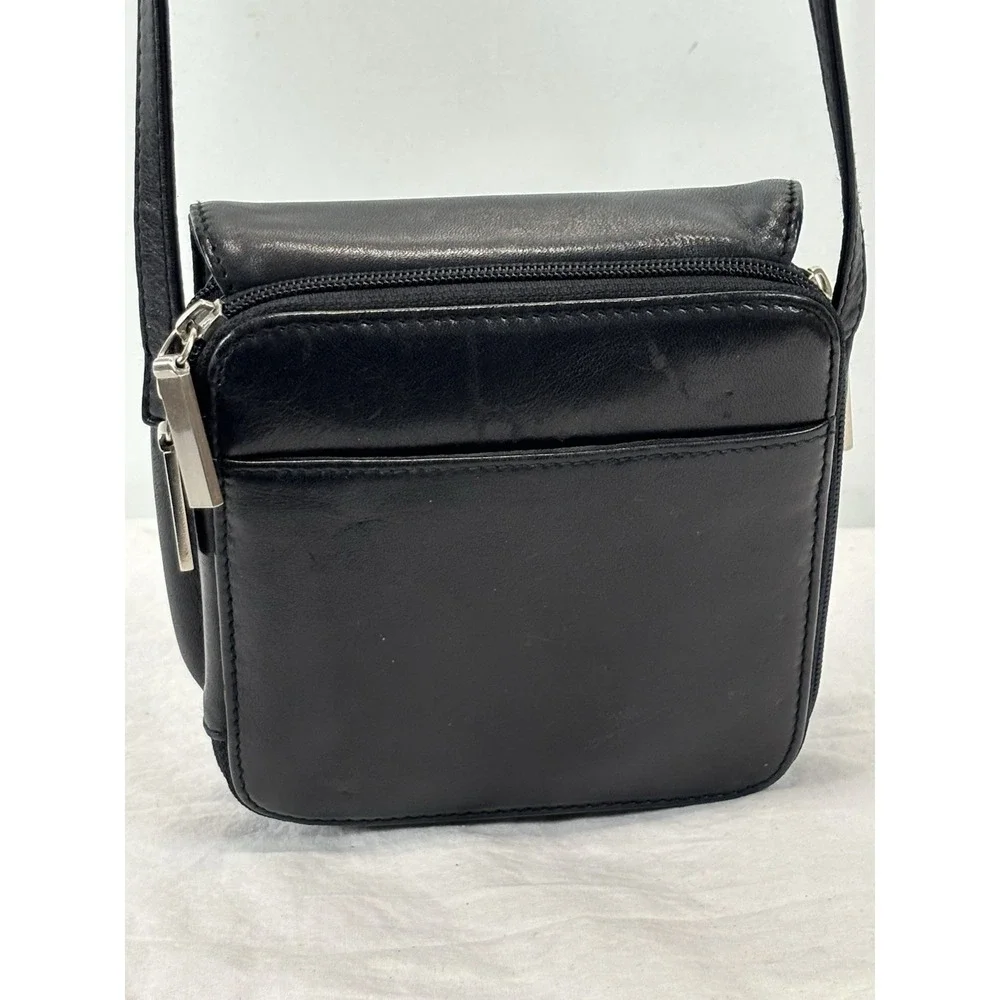Hobo International Crossbody Wallet Bag Black Leather Organizer Purse Small